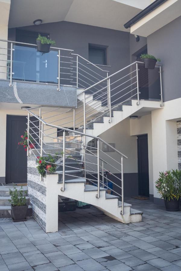 Cuckoo'S Alpine Nest Apartment Lesce  Luaran gambar