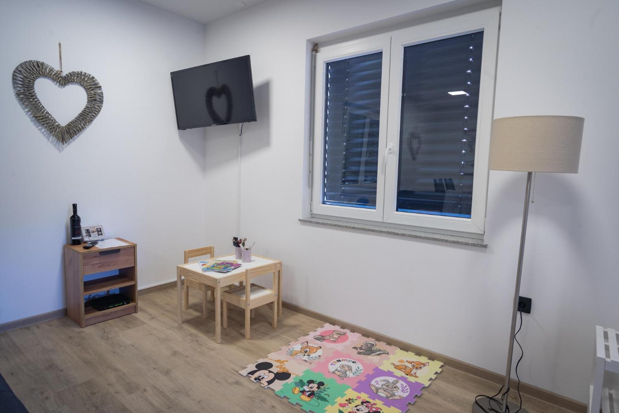 Cuckoo'S Alpine Nest Apartment Lesce  Luaran gambar